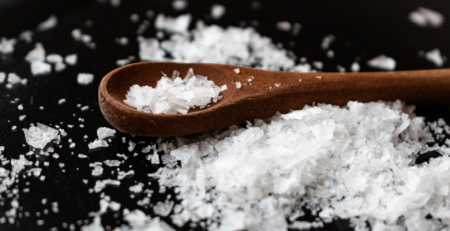 Portugueses consomem mais do dobro do sal recomendado pela OMS