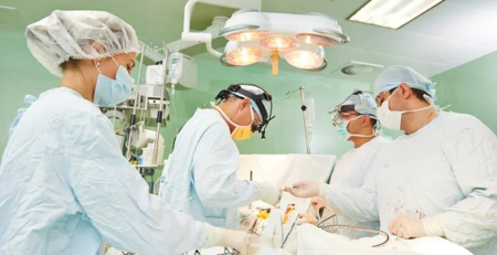 CHUC realiza transplante inovador em doente com assistência ventricular