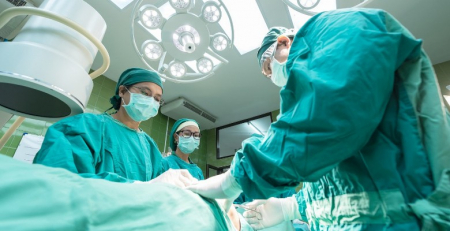 CHUC realiza substituição de prótese valvular no coração por método não invasivo